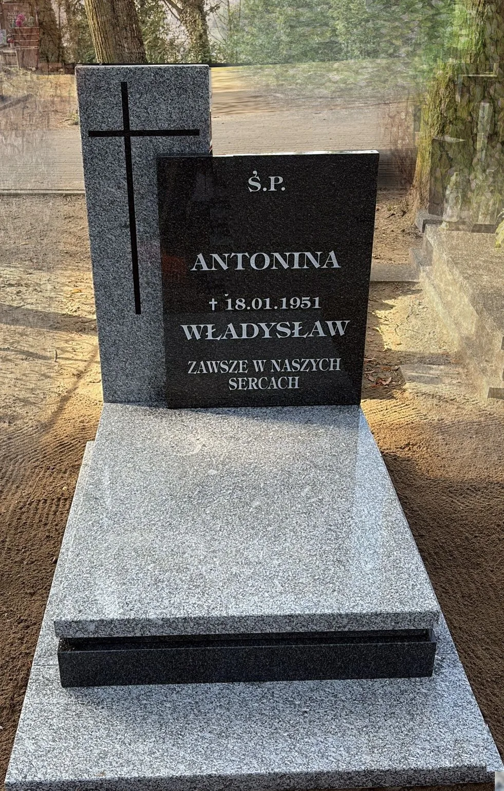 Nagrobek urnowy